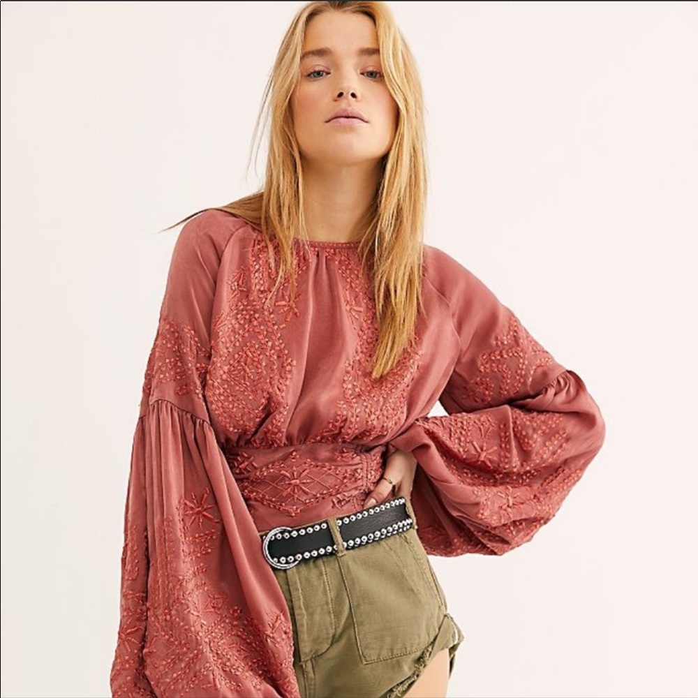 ISO FREE PEOPLE MIDNIGHT HOUR TOP